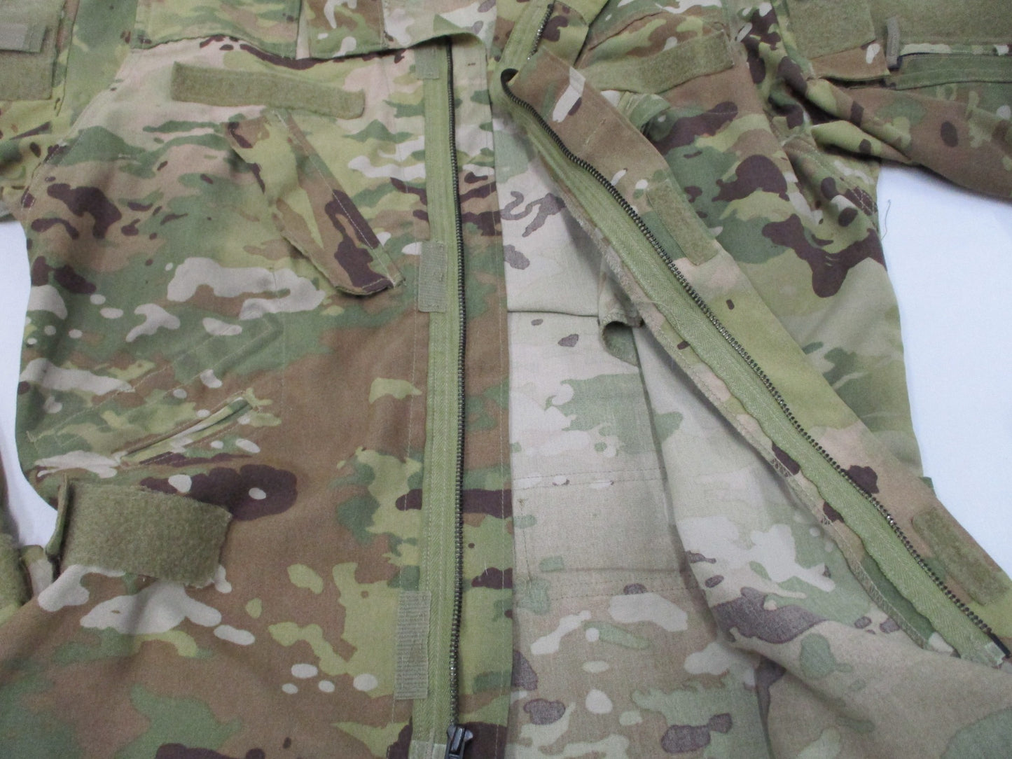 USED ARMY OCP SCORPION COMBAT AIRCREW UNIFORM TOP AVIATION COAT MEDIUM/LONG A2CU