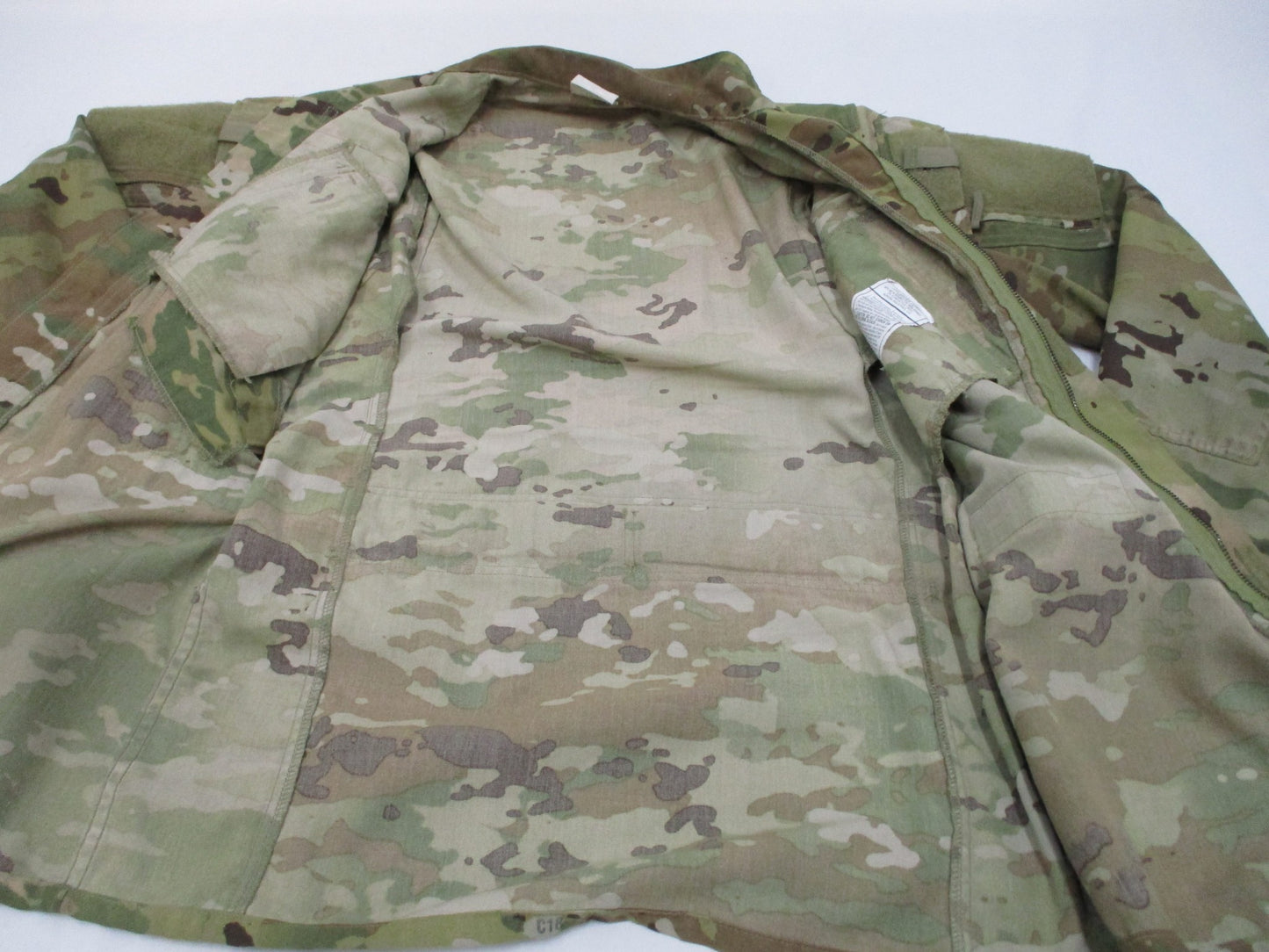 USED ARMY OCP SCORPION COMBAT AIRCREW UNIFORM TOP AVIATION COAT MEDIUM/LONG A2CU
