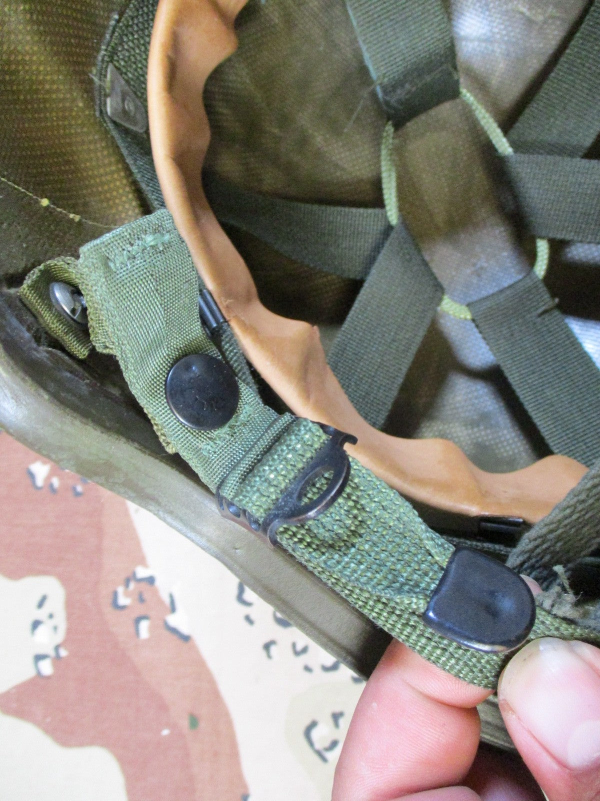 US Military PASGT Helmet Gentex Kpot Woodland Camo Cover Surplus 5974