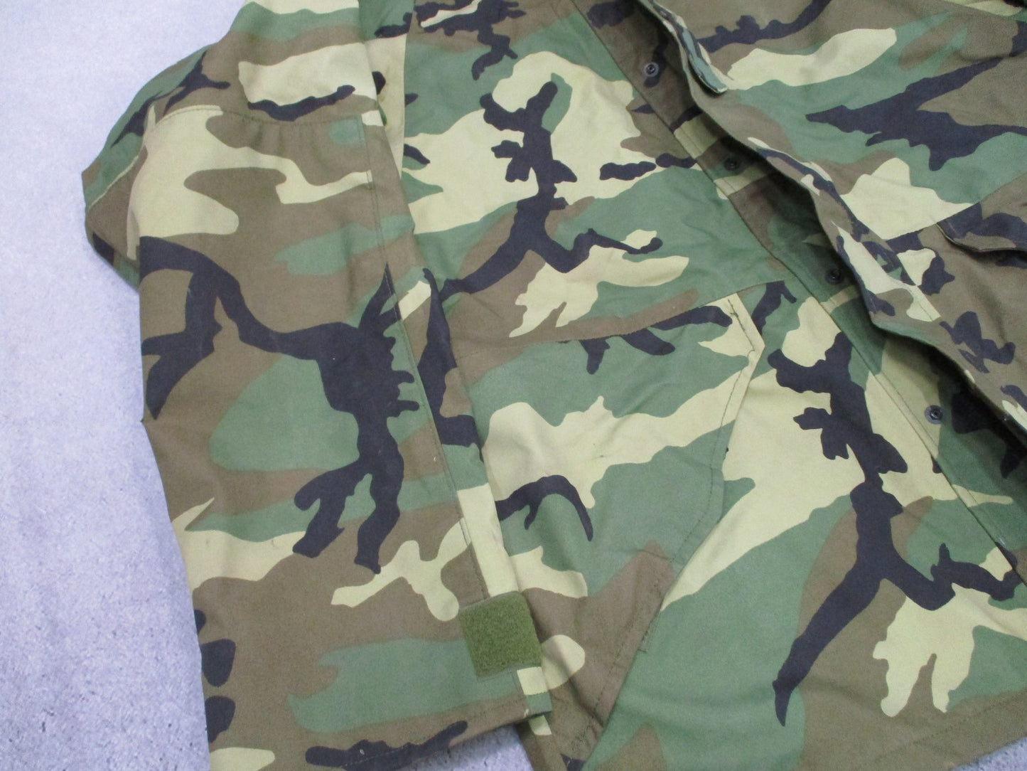 MILITARY ISSUE WOODLAND BDU GORE-TEX JACKET WET/COLD WEATHER PARKA MEDIUMREGULAR