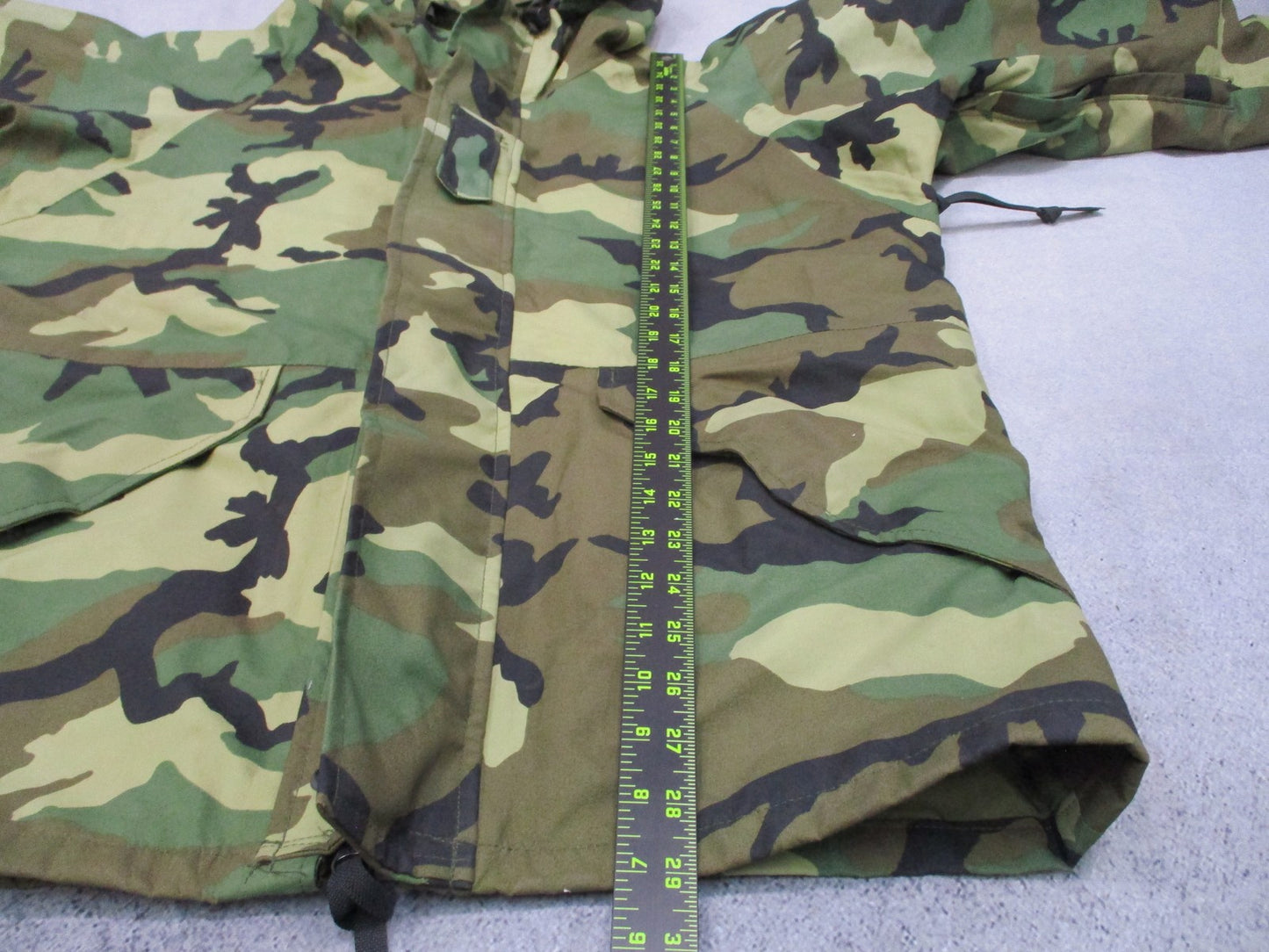MILITARY ISSUE WOODLAND BDU GORE-TEX JACKET WET/COLD WEATHER PARKA MEDIUMREGULAR