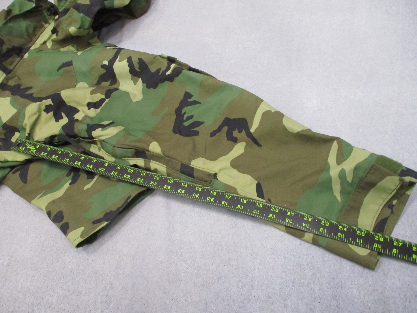MILITARY ISSUE WOODLAND BDU GORE-TEX JACKET WET/COLD WEATHER PARKA MEDIUMREGULAR