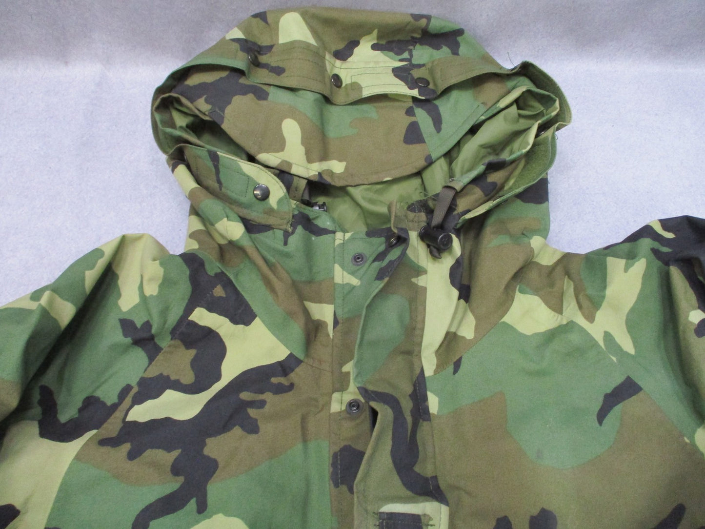 MILITARY ISSUE WOODLAND BDU GORE-TEX JACKET WET/COLD WEATHER PARKA MEDIUMREGULAR