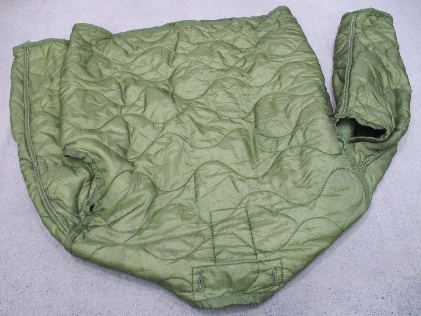 US Military M-65 Field Coat Liner Olive Drab Quilted Jacket Insert Medium Green