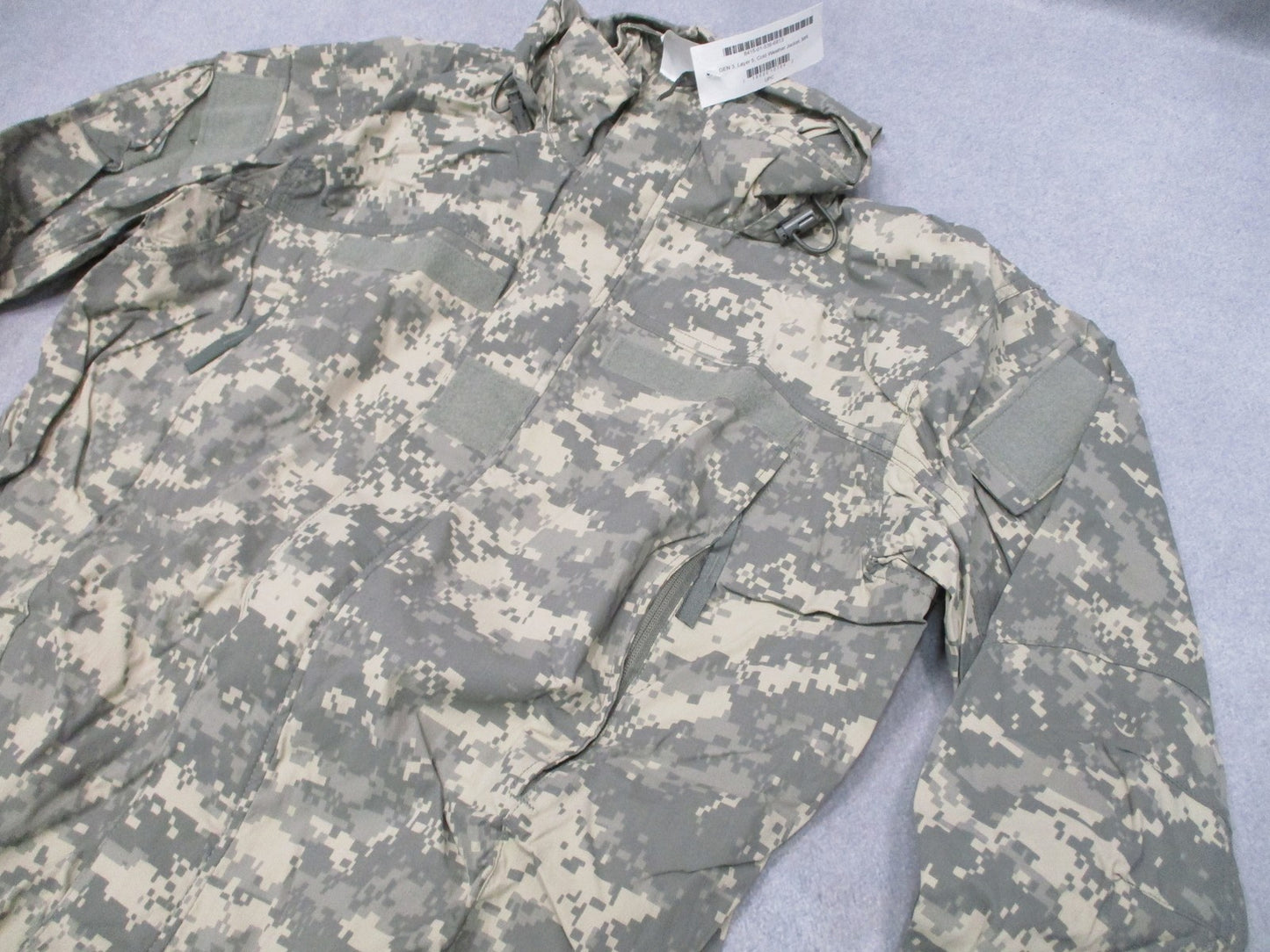 US Military Gen III Layer 5 Soft Shell Jacket UCP Digital Camo Medium Regular