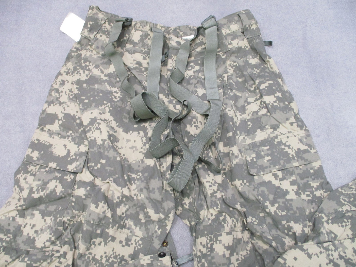 US Military Gen III Soft Shell Trousers UCP Digital Camo Medium Reg w/ Suspender