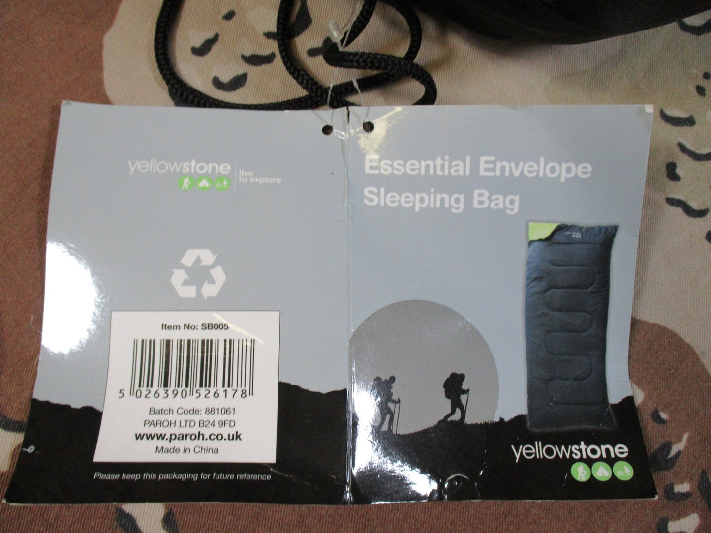 Yellowstone Essential Envelope Sleeping Bag SB005 Lightweight Camping Hiking New