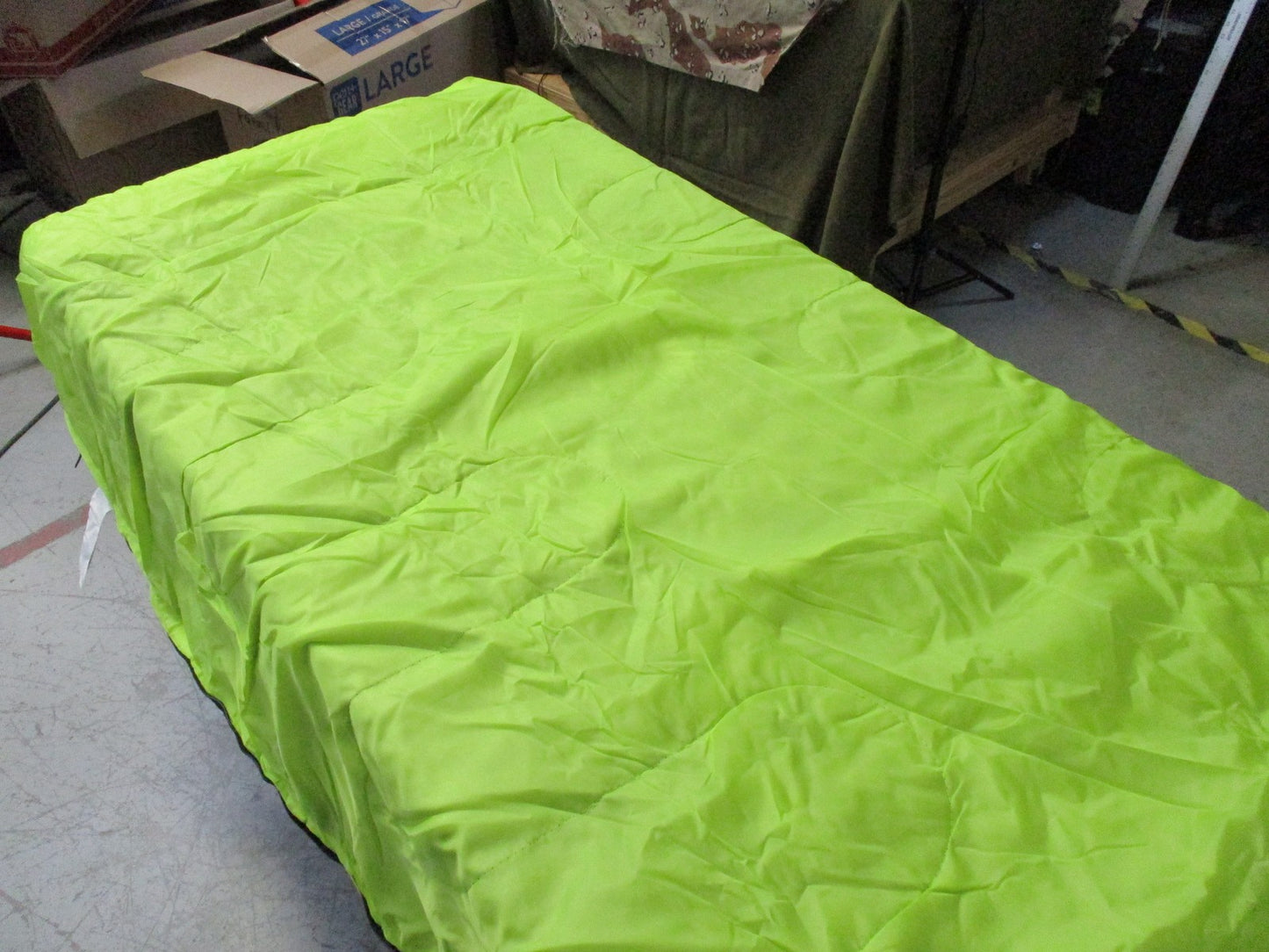 Yellowstone Essential Envelope Sleeping Bag SB005 Lightweight Camping Hiking New