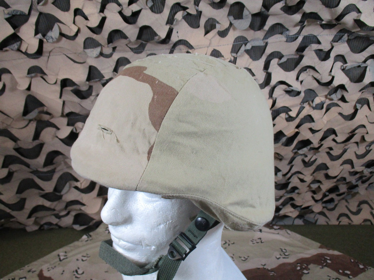 US Military PASGT Helmet Kpot Size XS w/ Desert Camo Cover Surplus