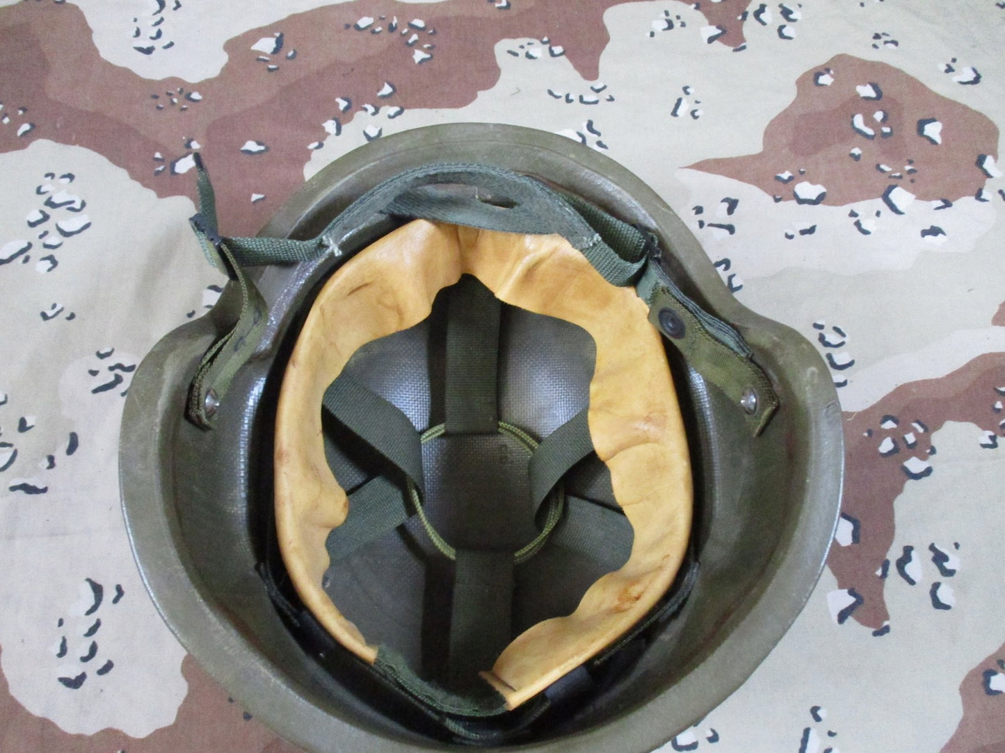 US Military PASGT Helmet Kpot Size XS w/ Desert Camo Cover Surplus