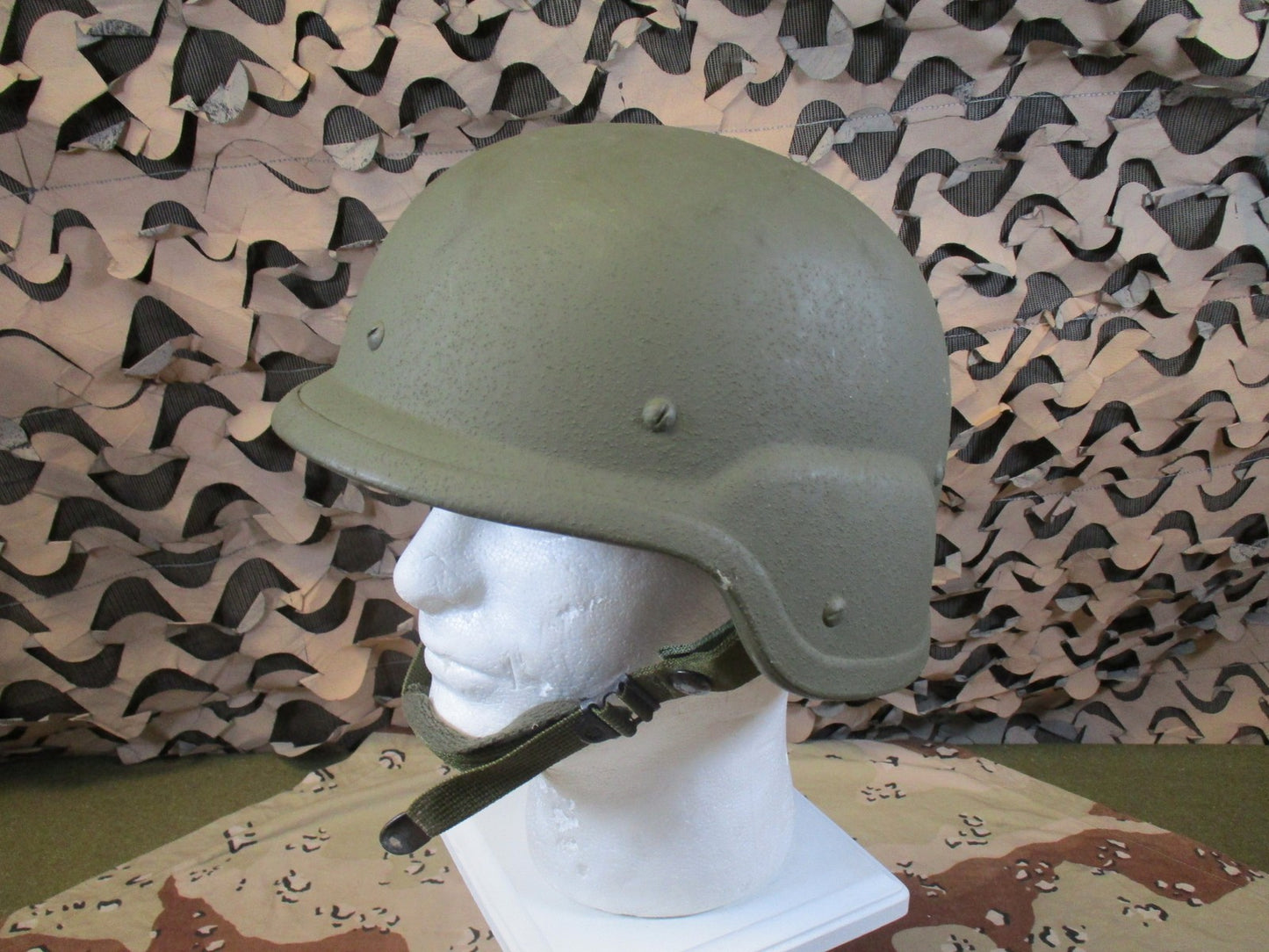 US Military PASGT Helmet Woodland Camo Cover size medium Surplus