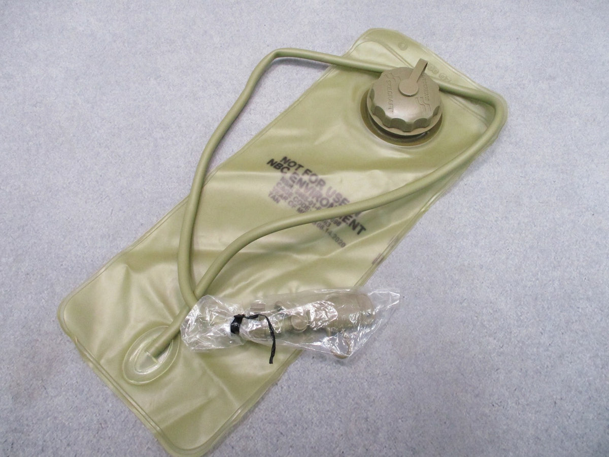New Skilcraft 100 oz Hydration Reservoir Bladder Tan NSN 8465-01-641-9698