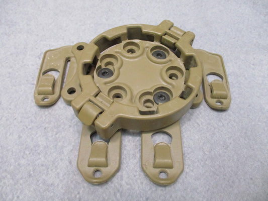 Blackhawk STRIKE MOLLE Platform Coyote Female QD Quick Disconnect Adapter