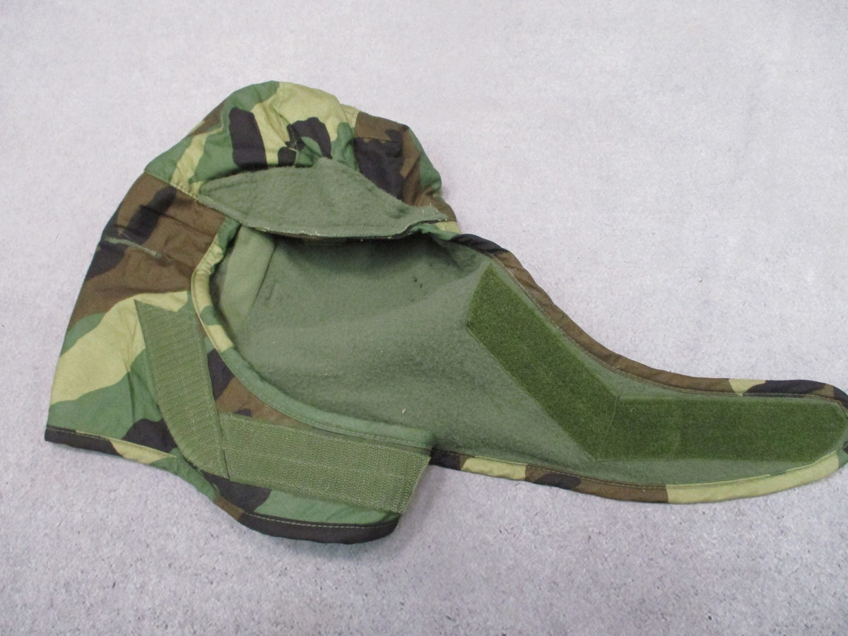 US Military Woodland Camo Cold Weather Helmet Liner Cap Size 7 1/4 Surplus