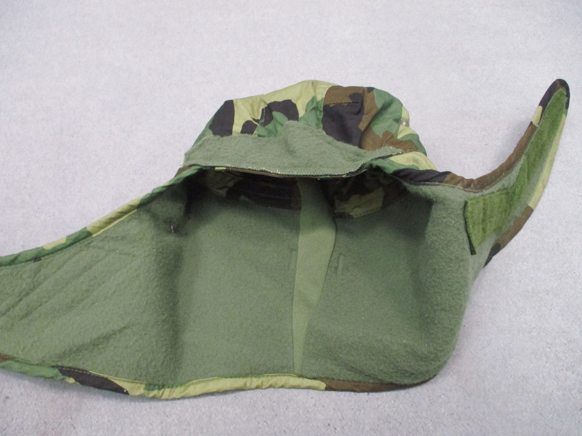 US Military Woodland Camo Cold Weather Helmet Liner Cap Size 7 1/4 Surplus