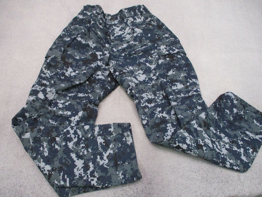US Navy NWU Type I Working Trousers Digital Camo Small Short ReadyOne Industries