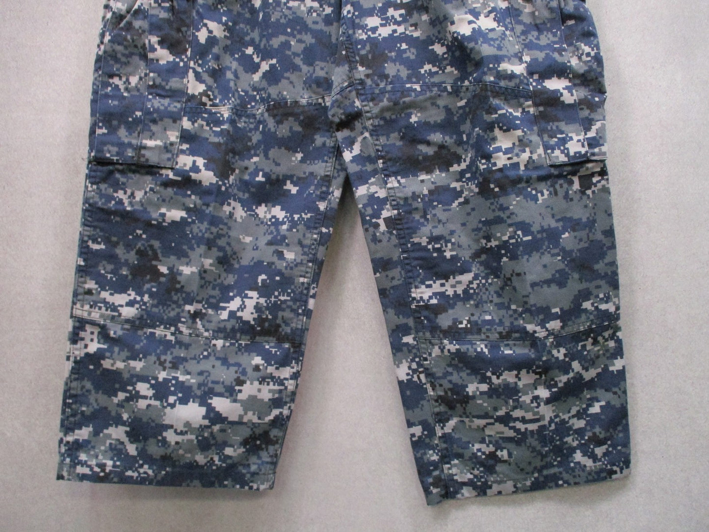 USN blue/gray digital camouflage Size Medium Short NSN 8405-01-540-1446 Trouser