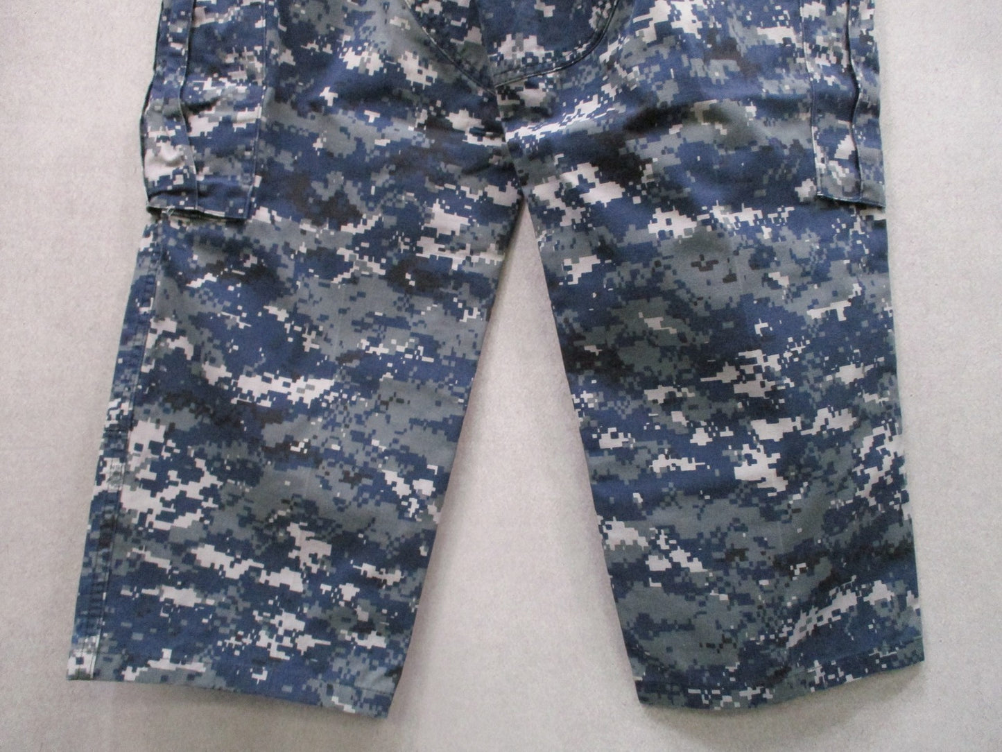 USN blue/gray digital camouflage Size Medium Short NSN 8405-01-540-1446 Trouser