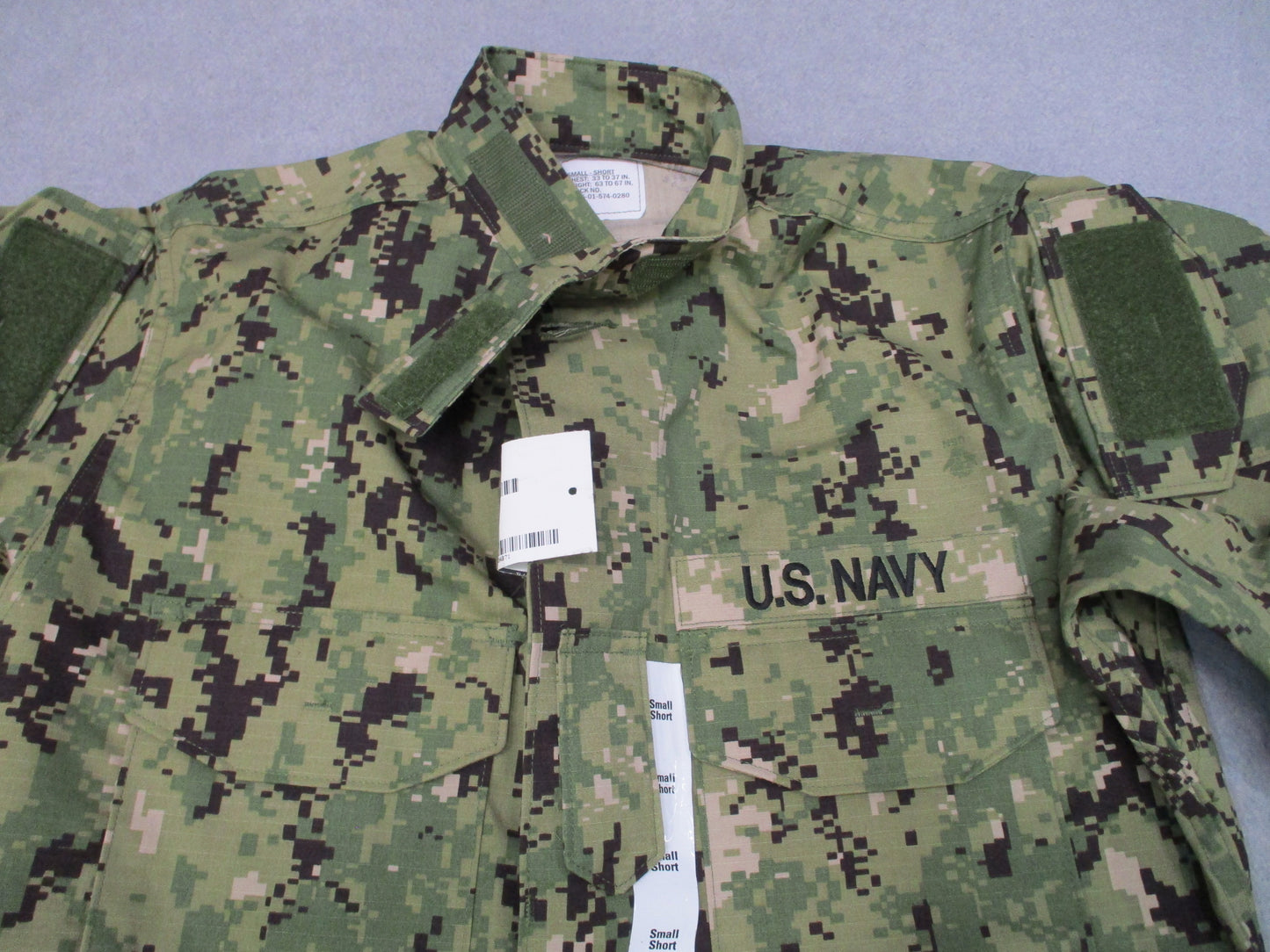 US Navy NWU Type III Blouse Small Short AOR2 Digital Camo NSN 8405-01-574-0280
