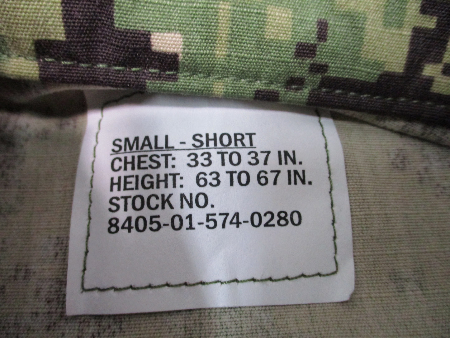 US Navy NWU Type III Blouse Small Short AOR2 Digital Camo NSN 8405-01-574-0280