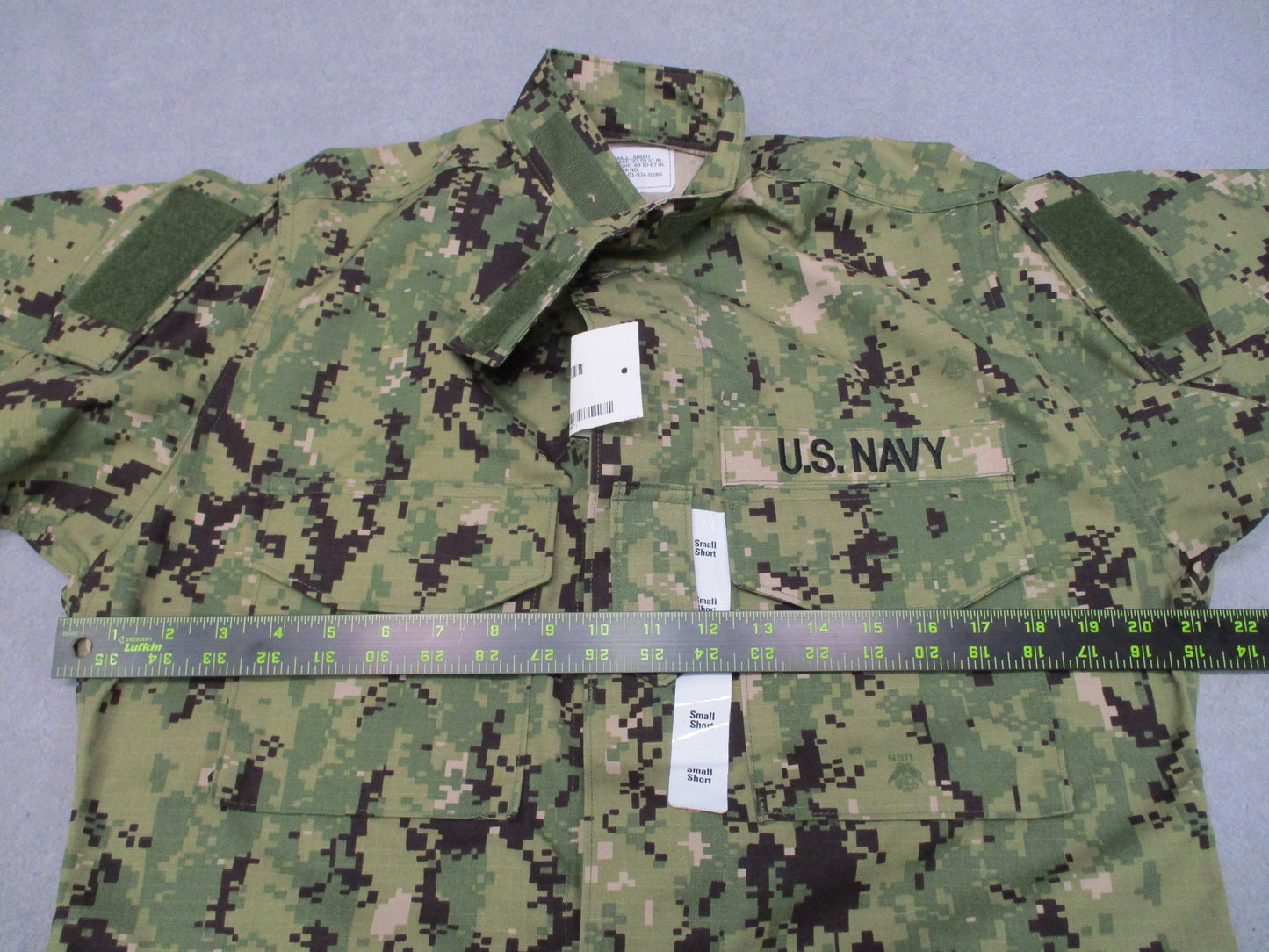 US Navy NWU Type III Blouse Small Short AOR2 Digital Camo NSN 8405-01-574-0280