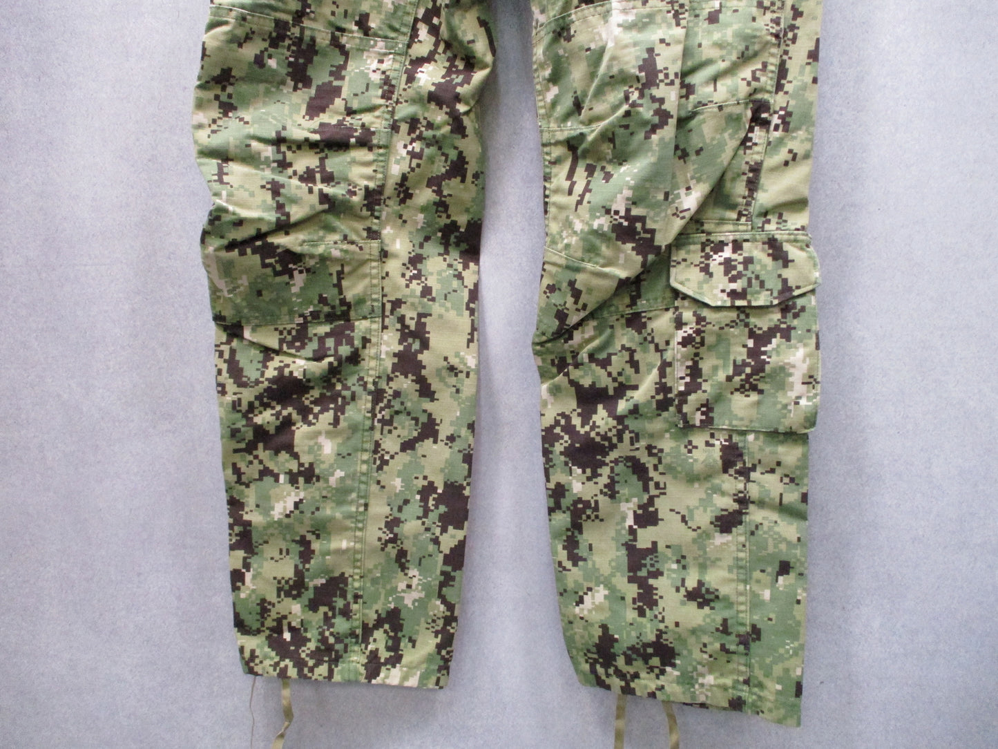 US Navy NWU Type III Trousers Small Long Digital Woodland Camo Ripstop Pants