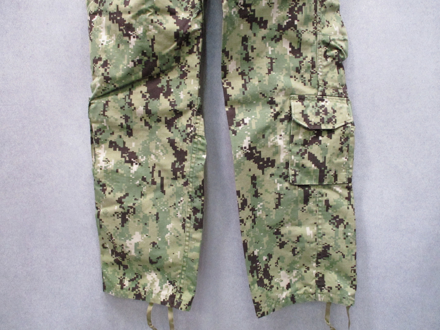US Navy NWU Type III Trousers Small Long Digital Woodland Camo Ripstop Pants
