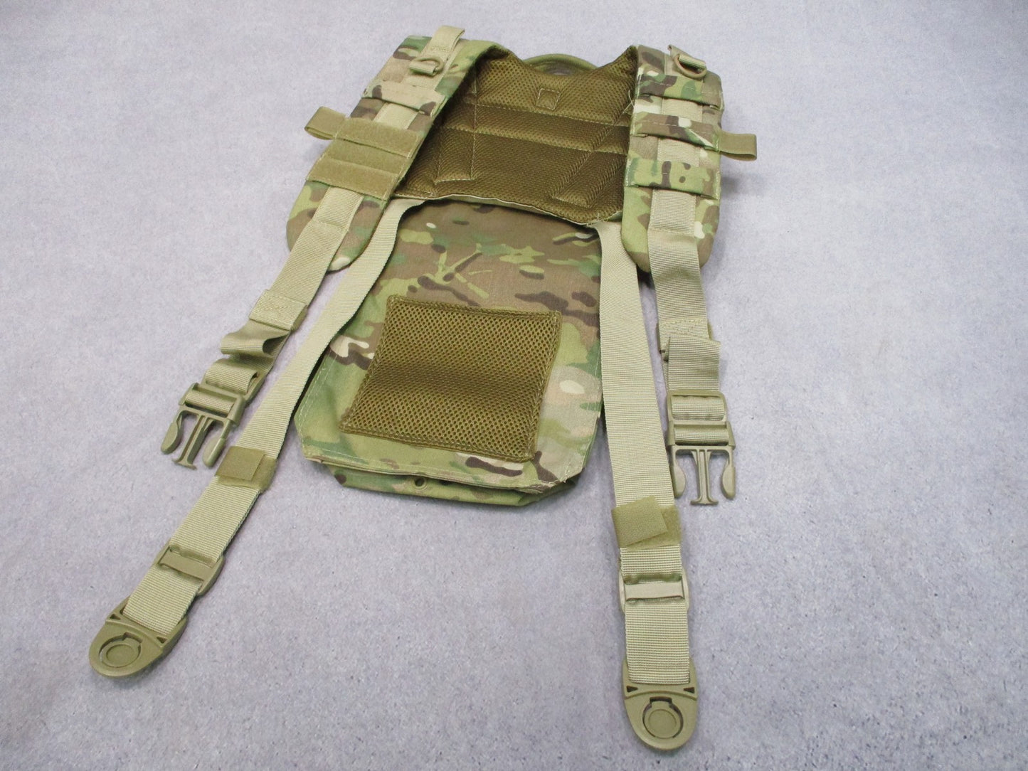 Condor 242-008 Hydro Harness Integration Kit MultiCam Chest Rig Hydration