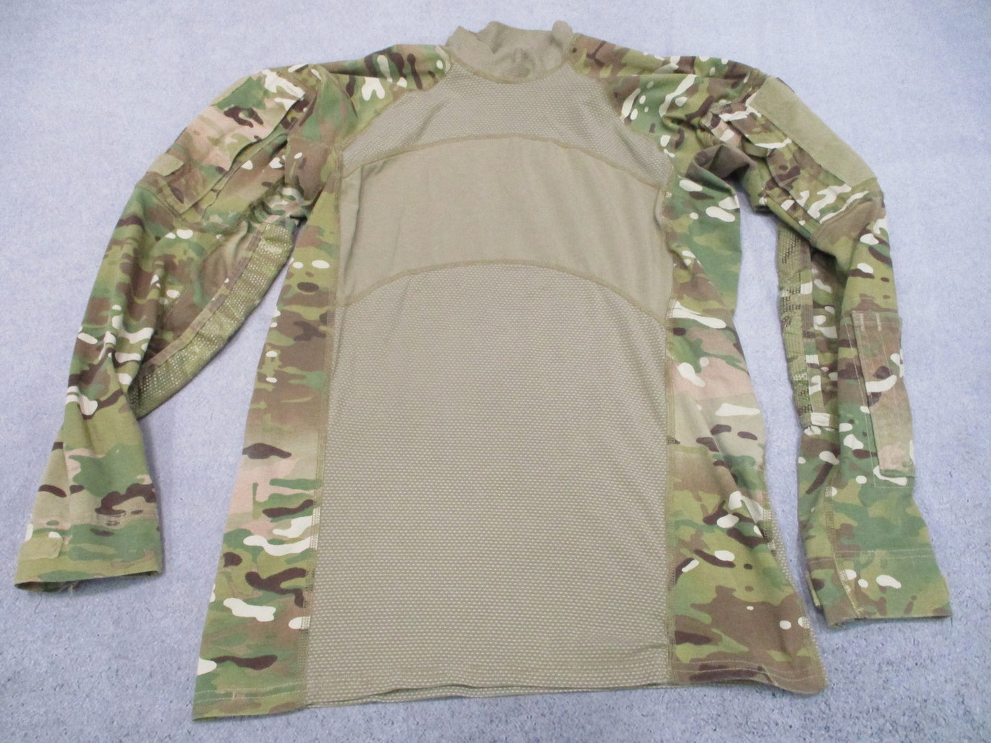 US Military Army Combat Shirt Flame Resistant Multicam Size Medium NSN OCP