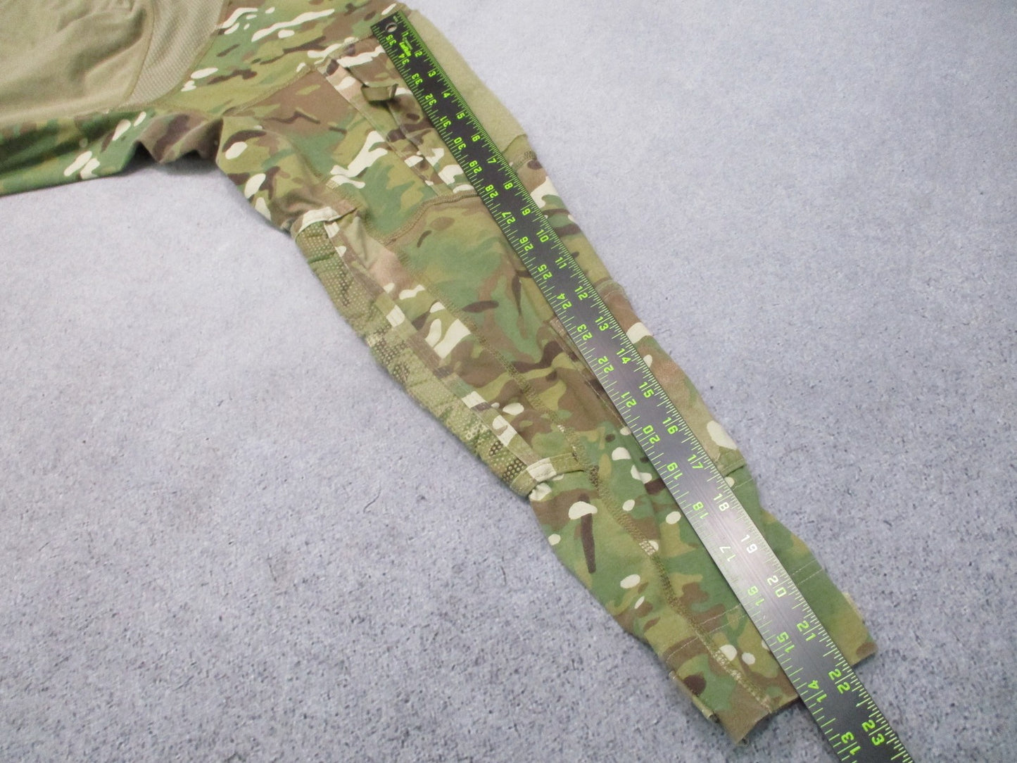 US Military Army Combat Shirt Flame Resistant Multicam Size Medium NSN OCP