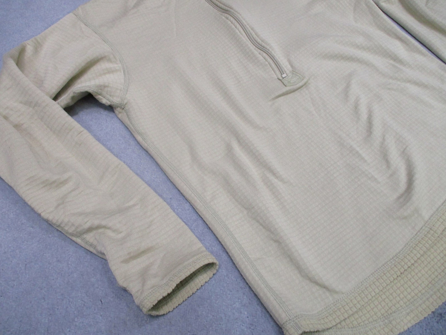 US Army ECWCS Gen III Level 2 Mid-Weight Shirt Desert Tan Small Short Polartec