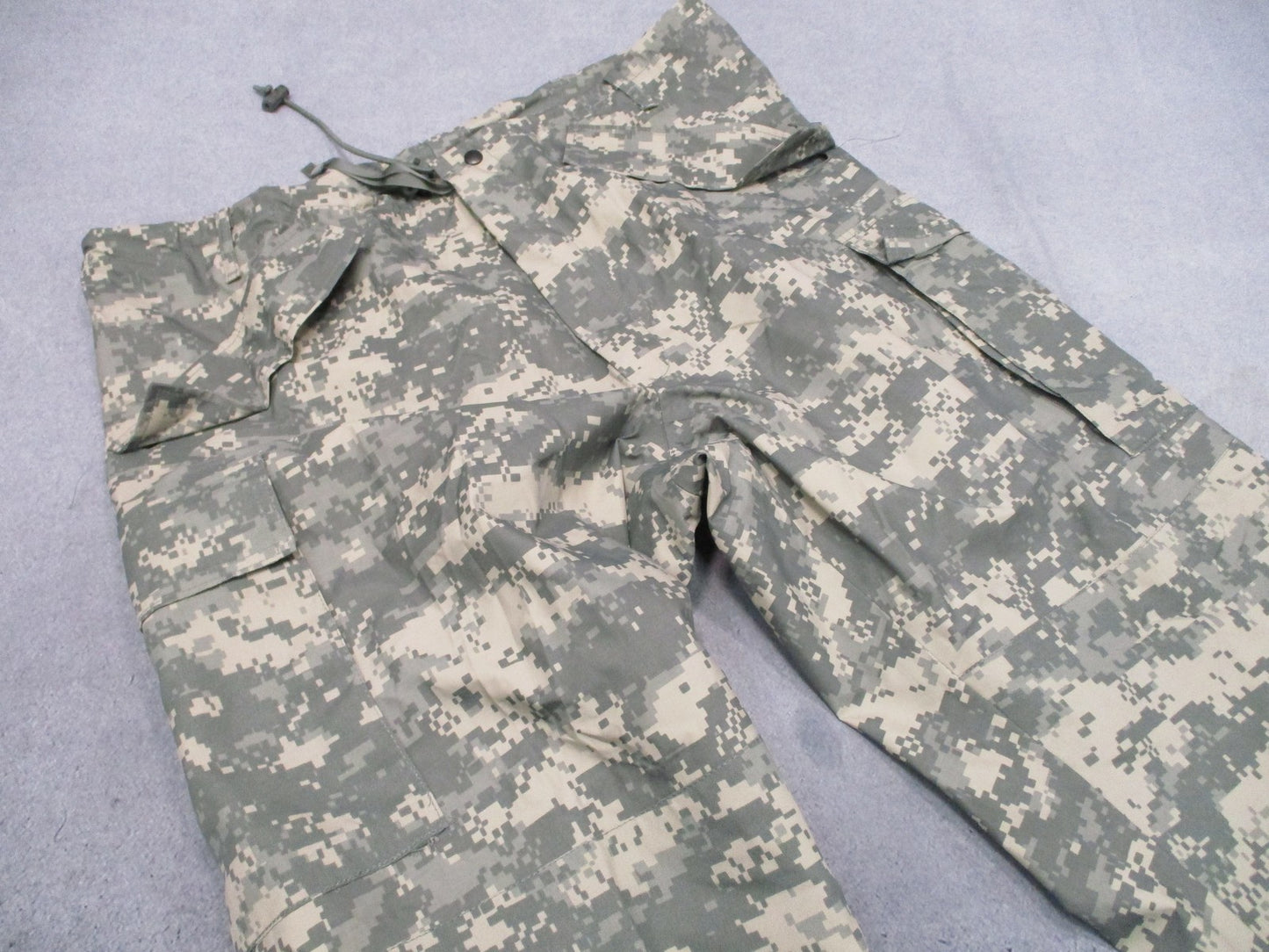 US Military ECWCS Gen II Cold Weather Trousers UCP Camo Large Regular GORETEX