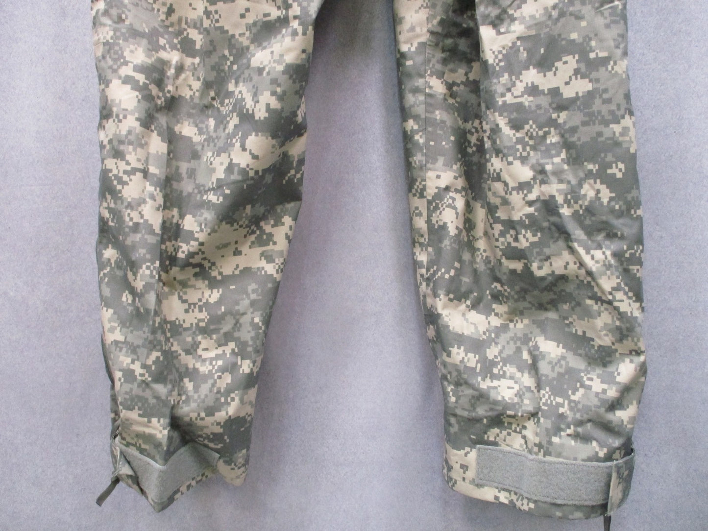 US Military ECWCS Gen II Cold Weather Trousers UCP Camo Large Regular GORETEX
