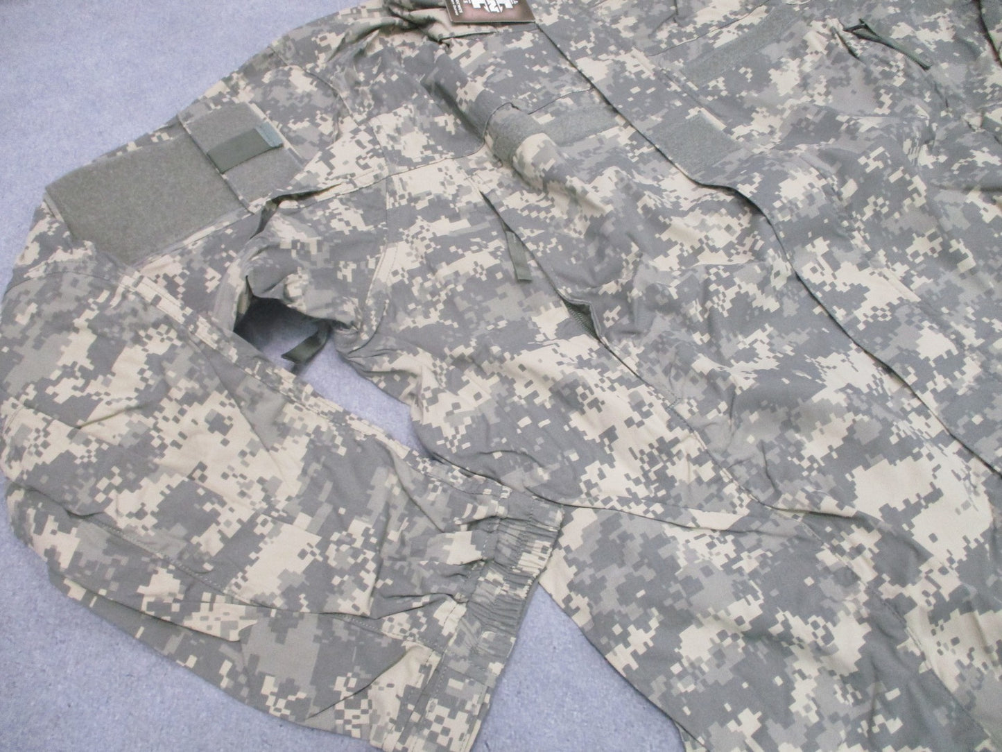 New US Army ECWCS Gen III Level 5 Soft Shell Jacket UCP Digital Camo XL-XL