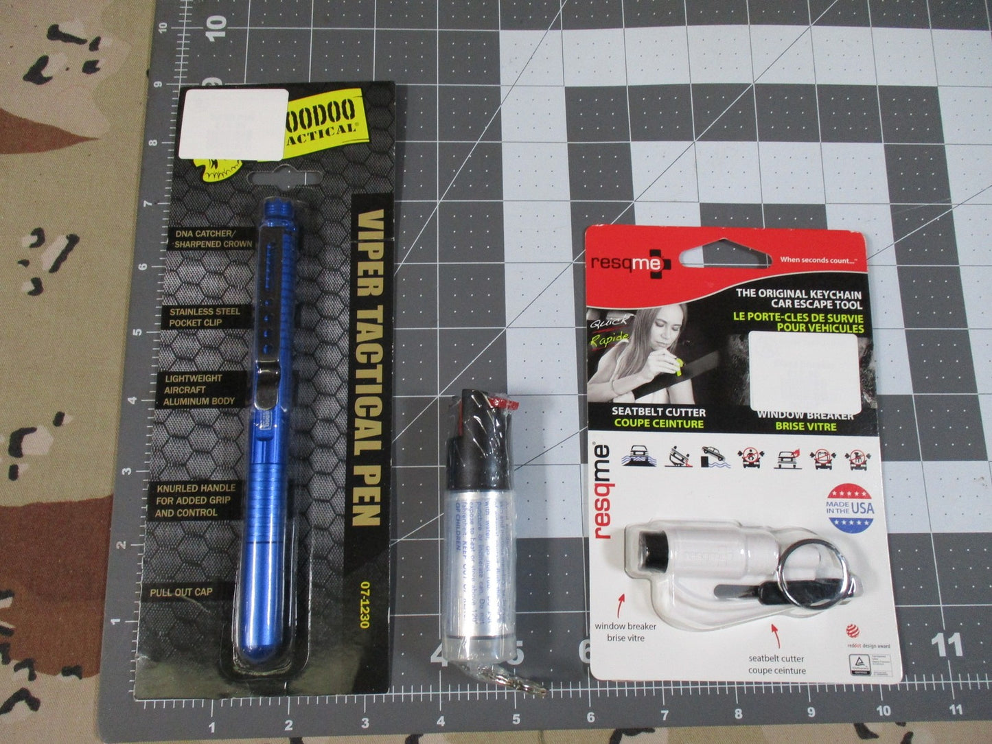 Every Day Carry Set Voodoo Tactical Pen, Smith & Wesson Pepper Spray, Car Escape