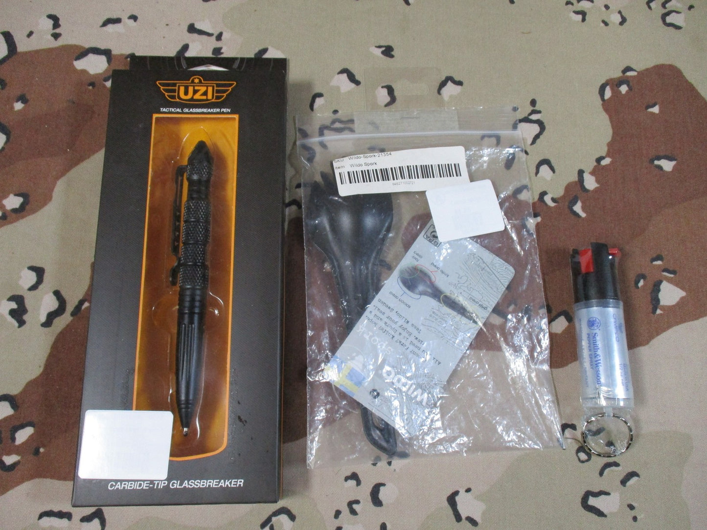 Every Day Carry Set Uzi Pen, Wildo Spork, Smith & Wesson Pepper Spray 4603