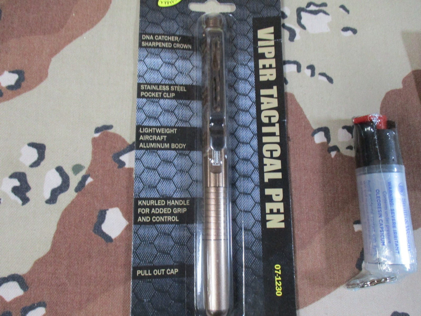 Every Day Carry Set Voodoo Tactical Pen, resqme Escape Tool, S&W Pepper Spray