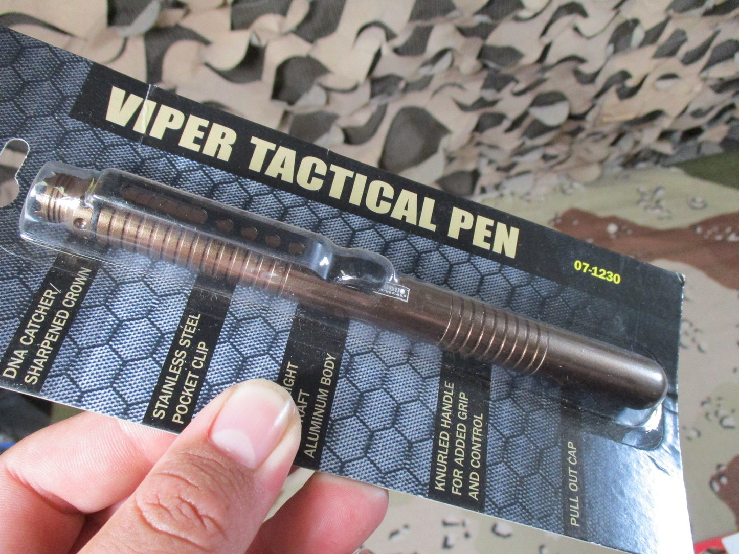 Every Day Carry Set Voodoo Tactical Pen, resqme Escape Tool, S&W Pepper Spray
