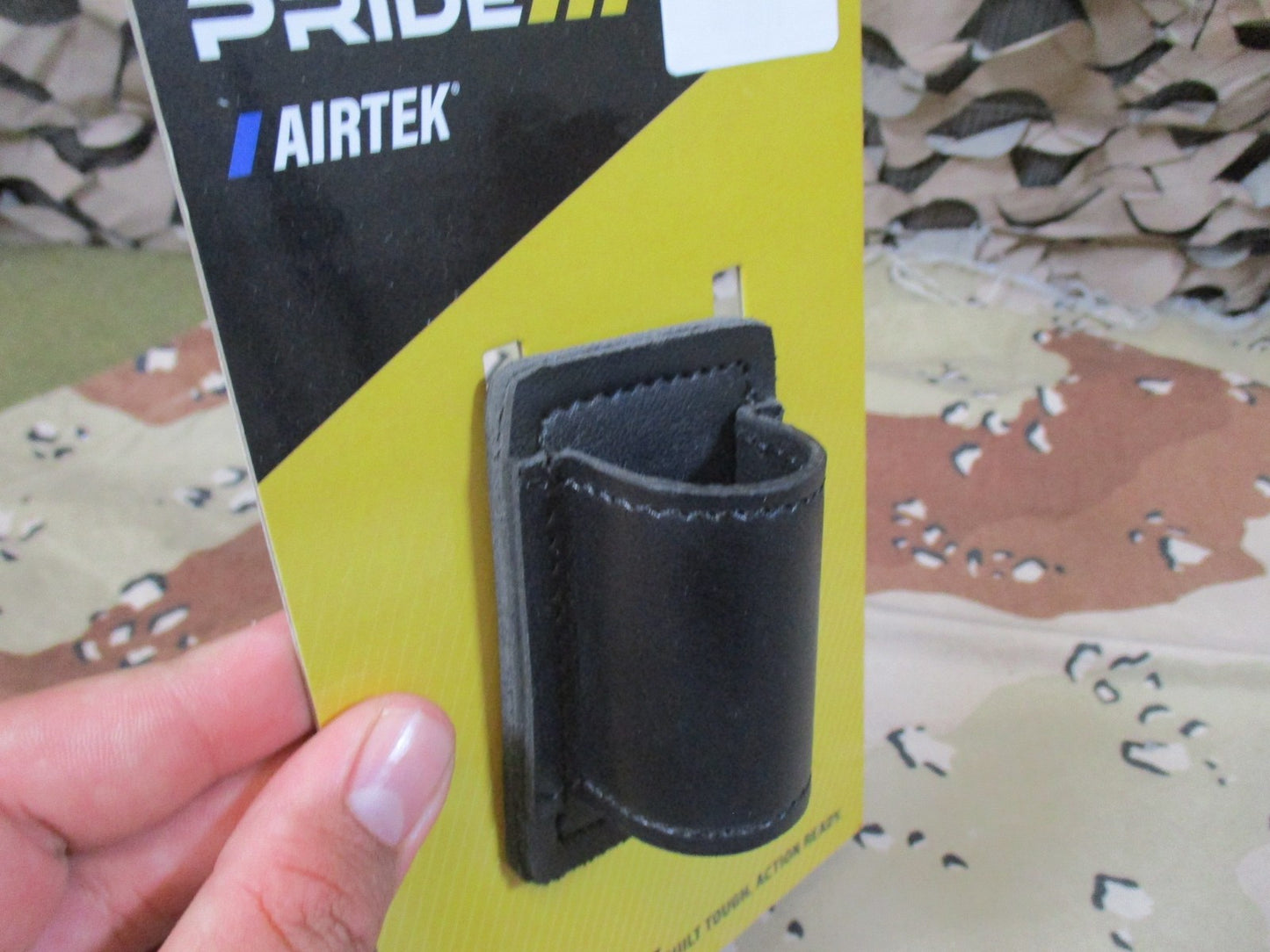 Hero's Pride Airtek 1473P Flashlight Holder for 2-1/4" Duty Belt - New 1473P