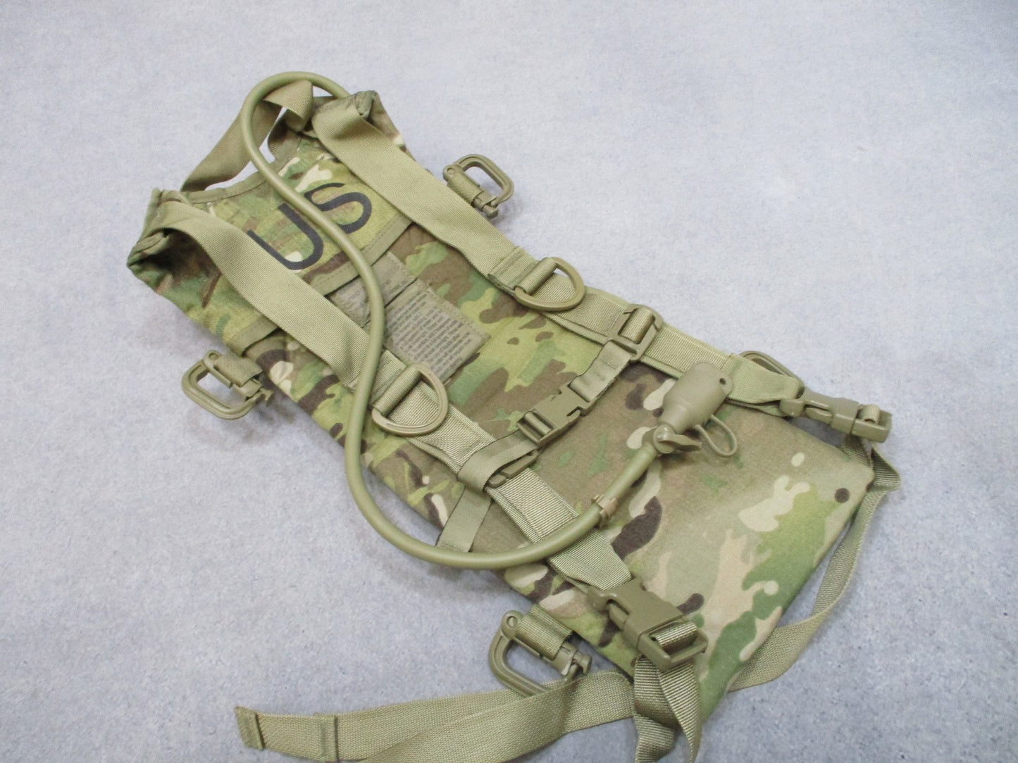 USGI MOLLE II Hydration System Carrier OCP Scorpion w/ New Bite Valve Gas Mask