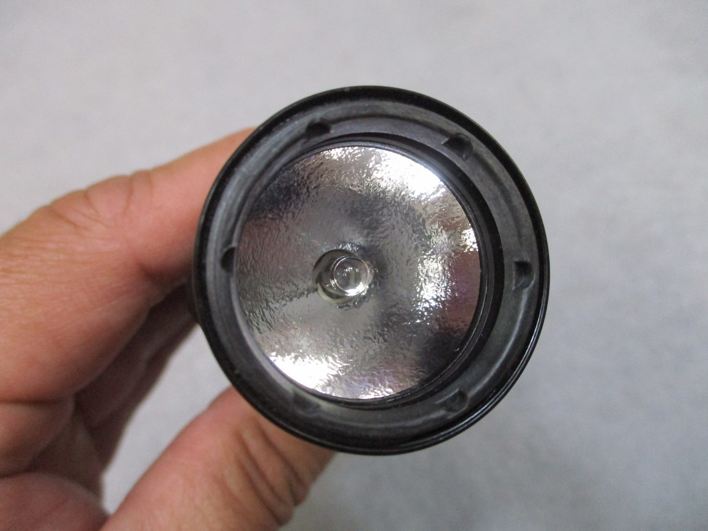 SUREFIRE ORIGINAL CLASSIC 6P INCANDESCENT 65 LUMEN HANDHELD FLASHLIGHT XENON