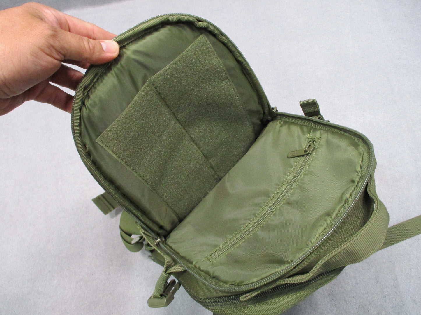 Highland Tactical Jettison Sling Bag Dark Green MOLLE Webbing New With Tags
