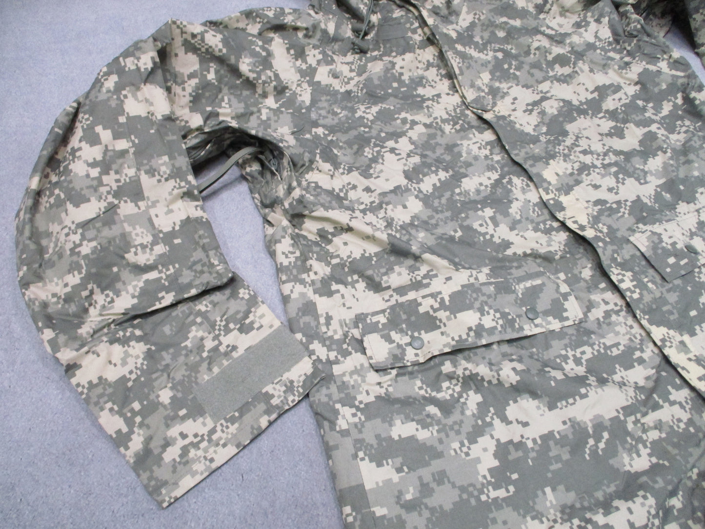 US Military Improved Rainsuit Parka UCP Digital Camo Jacket X-Small ORC Industri