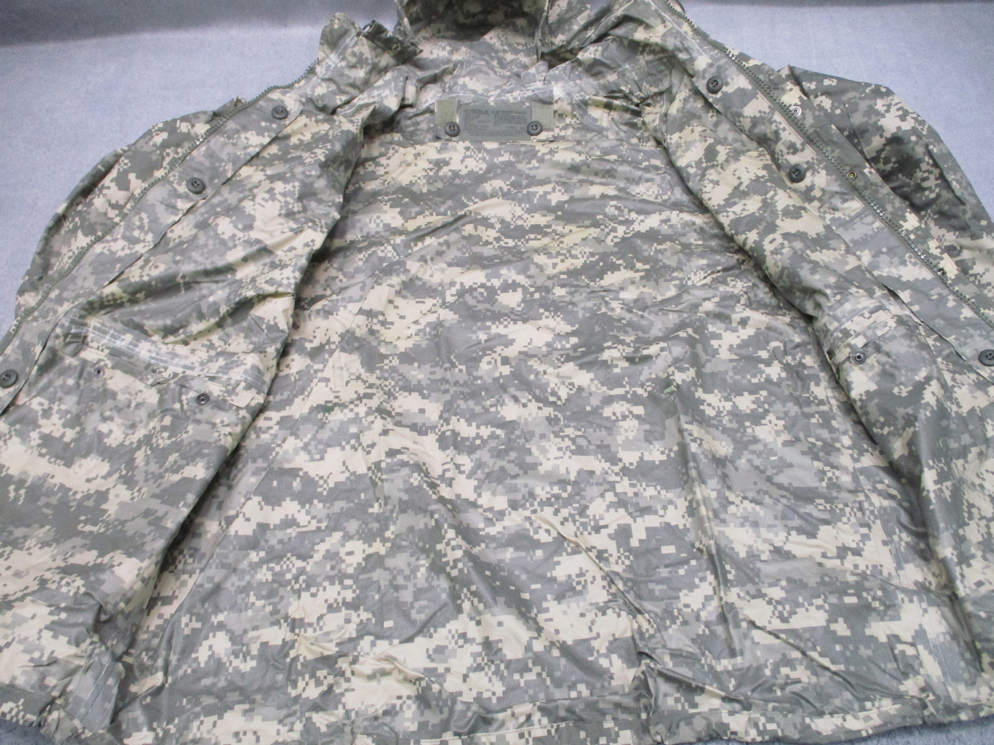 US Military Improved Rainsuit Parka UCP Digital Camo Jacket X-Small ORC Industri
