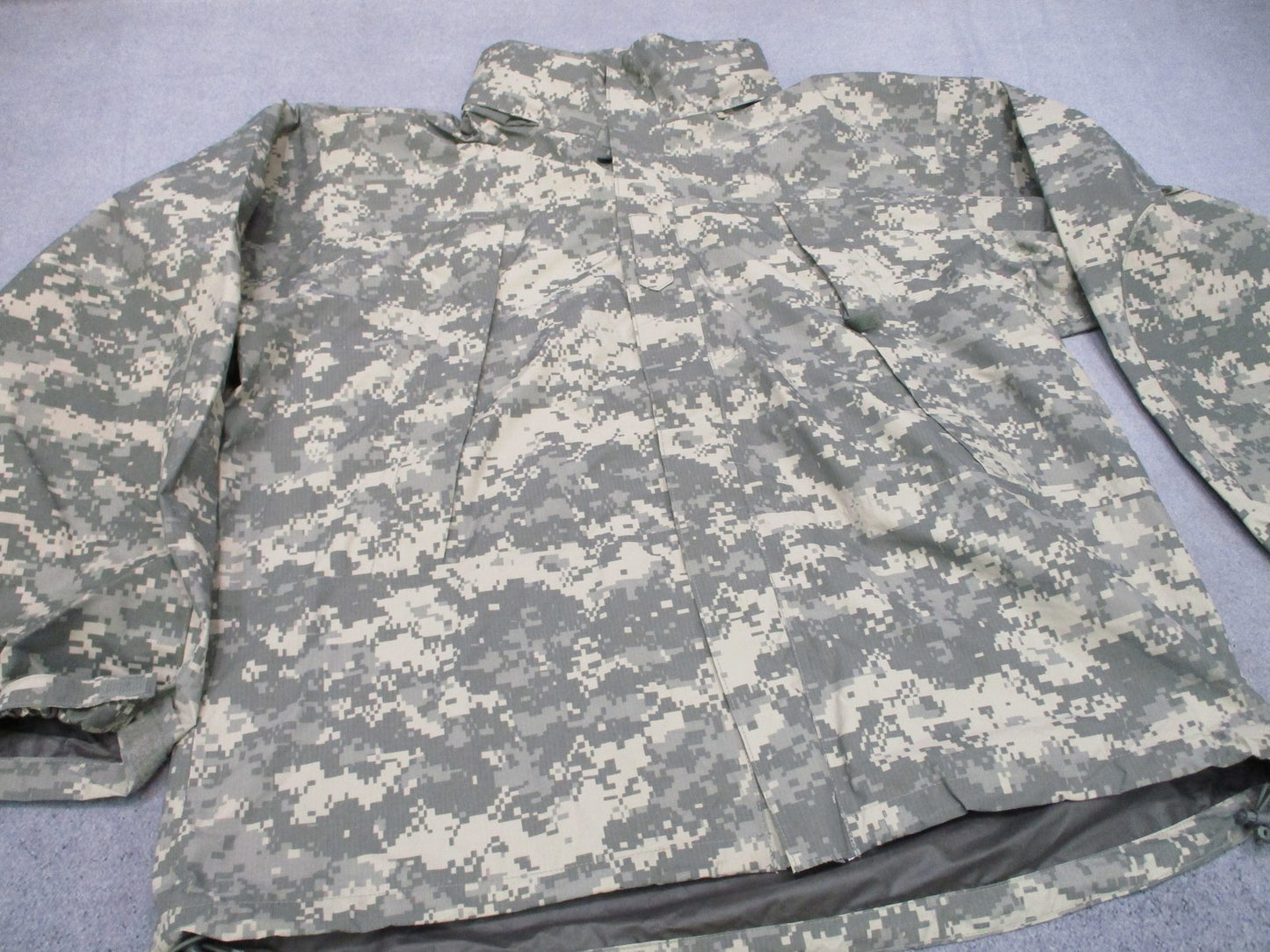 GEN III Level 6 Gore-Tex Parka ACU UCP Large Long Cold Wet Weather Jacket