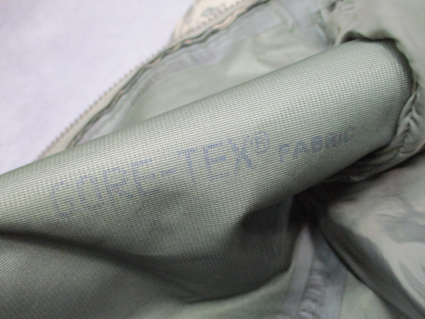 ARMY ISSUE UCP ACU DIGITAL GORE-TEX JACKET COLD/WET WEATHER PARKA MEDIUM/REGULAR