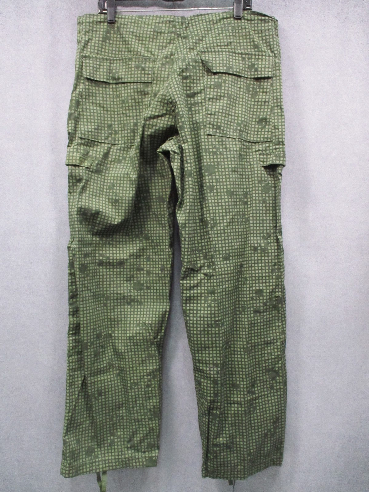 Vintage US Military Night Camouflage Desert Trousers Medium Regular DNC Pants