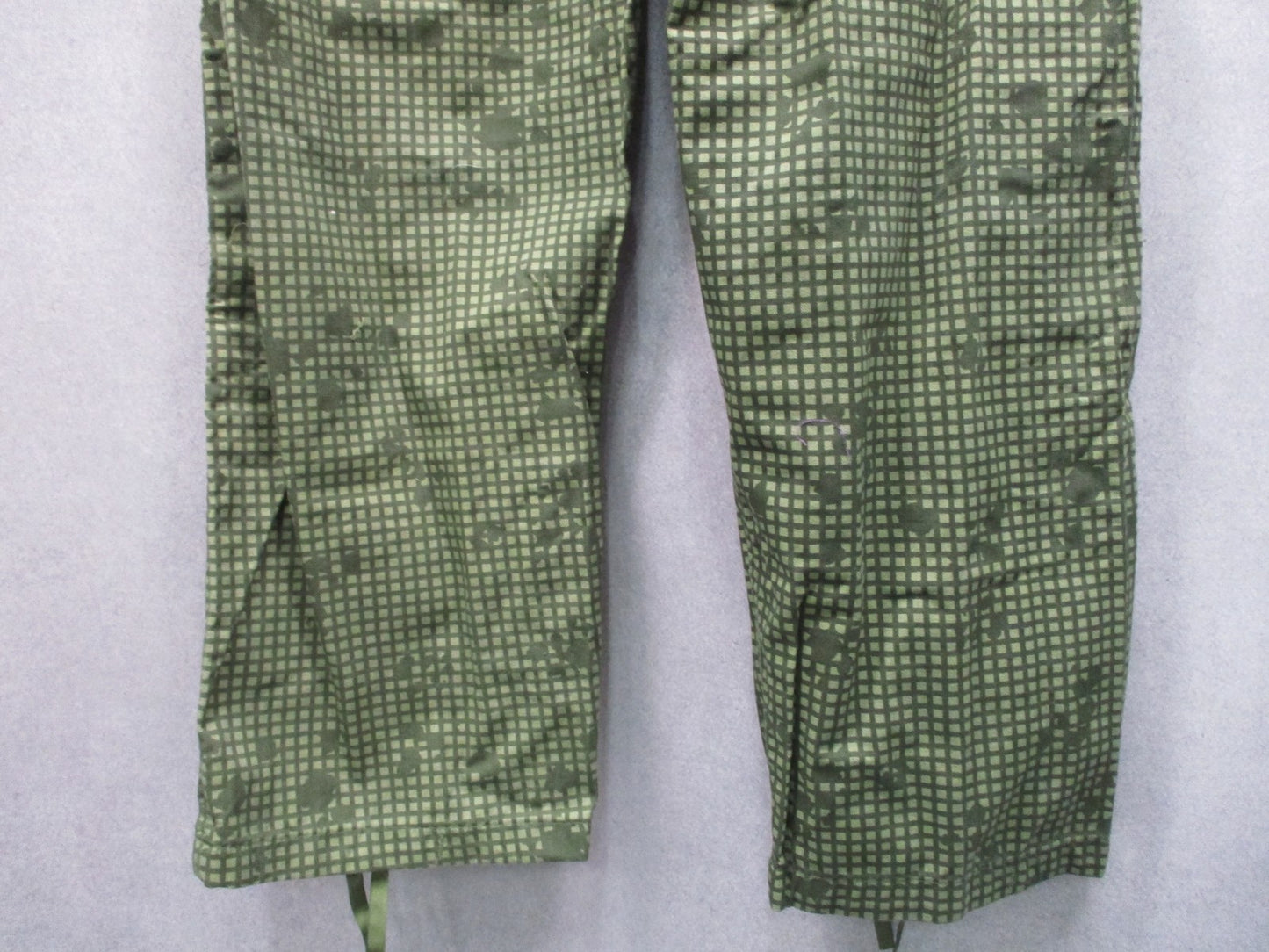 Vintage US Military Night Camouflage Desert Trousers Medium Regular DNC Pants