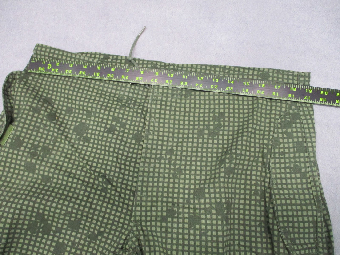 Vintage US Military Night Camouflage Desert Trousers Medium Regular DNC Pants