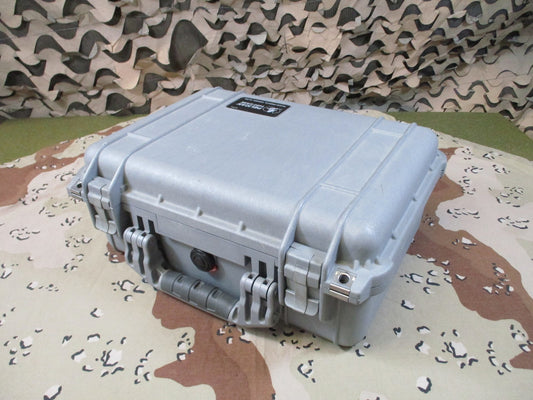 Pelican 1450 Hard Case Watertight Protective Equipment Case - Gray